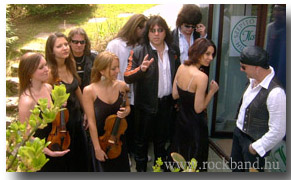 k�pek a fot�z�sr�l...